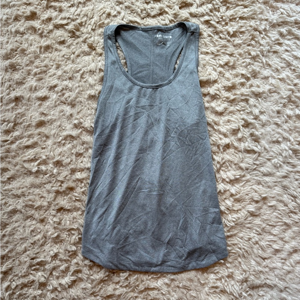 🎯3 for $15 🎯 Layer 8 brand light grey tank top women’s size medium